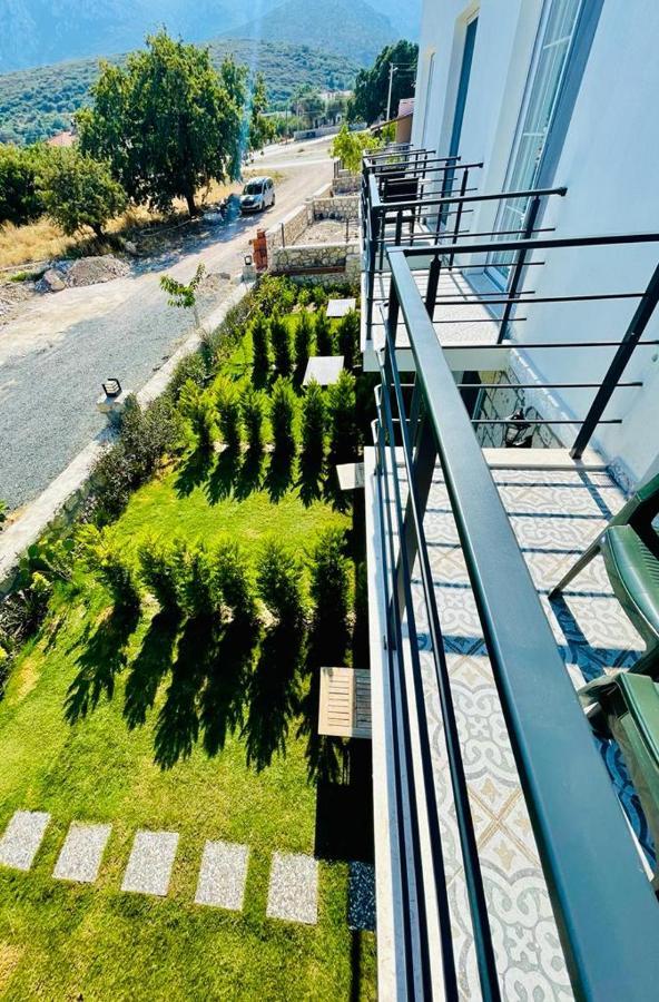 Merlin Apart Otel Karaburun  Esterno foto